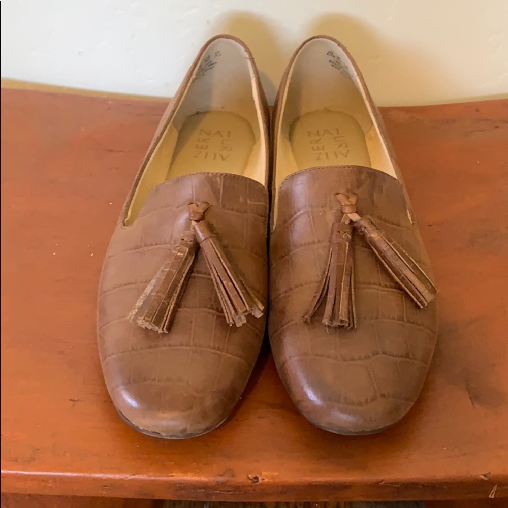 Naturalizer Elly tassel loafer